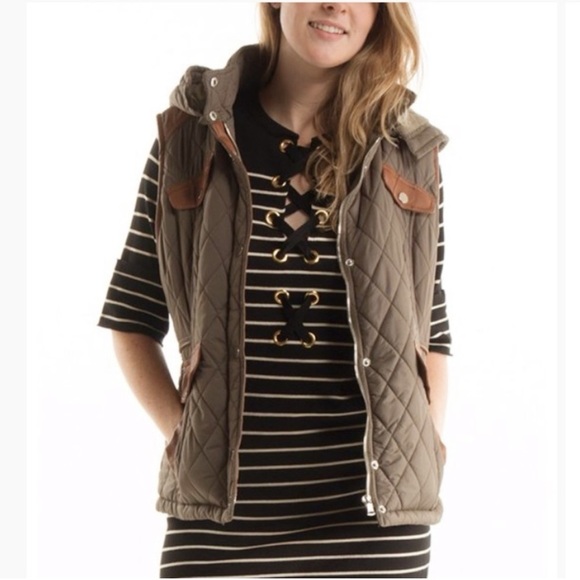 Fashionomics Quilted Hooded Vest Olive and Brown women’s size M goblincore - Picture 2 of 16